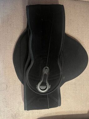 Black back support brace with adjustable straps S-XL